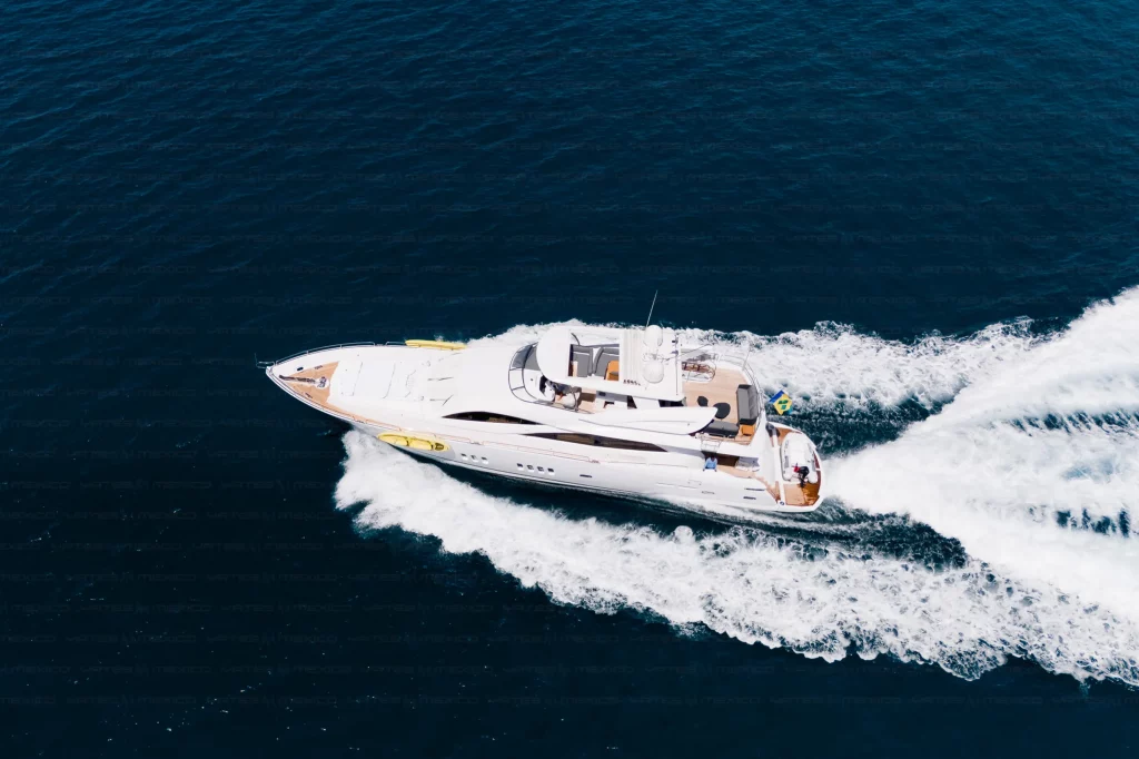 Sunseeker 91 yacht charter La Paz - exterior and cruising photo 04