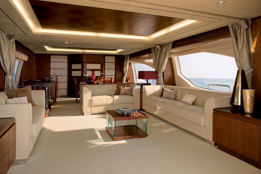 Azimut 95 yacht charter Cabo San Lucas - main salon and helm photo 02