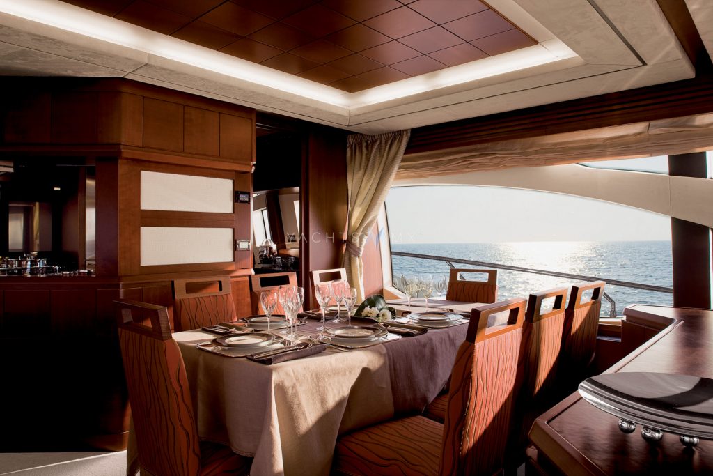 Azimut 95 yacht charter Cabo San Lucas - main salon and helm photo 03