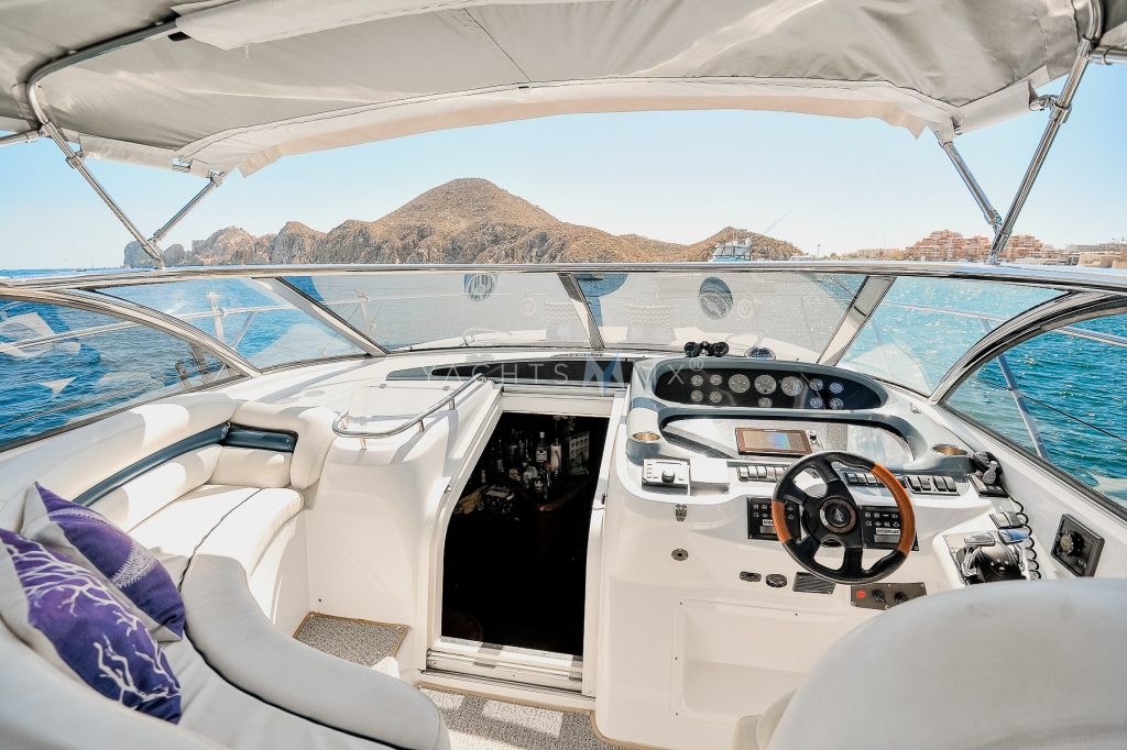 Sunseeker 56 yacht charter Cabo San Lucas - main salon and helm photo 01