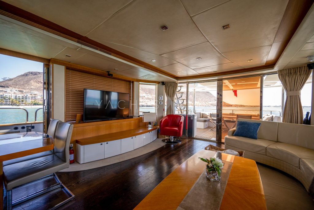 Sunseeker 90 yacht charter La Paz - main salon and helm photo 01