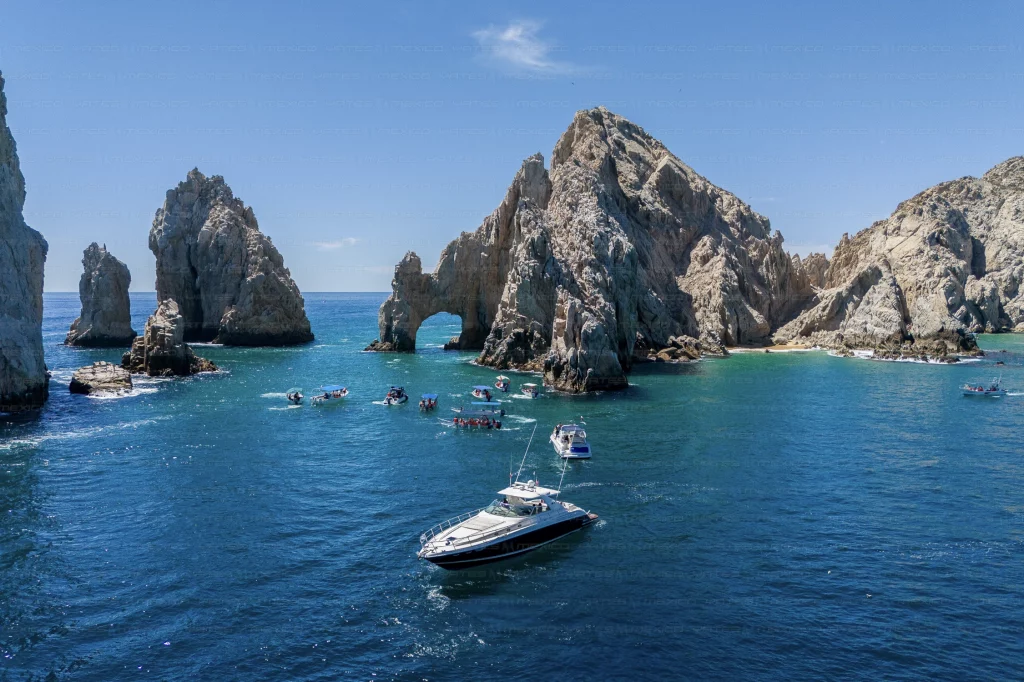 SeaRay 60 yacht charter Cabo San Lucas - exterior and cruising photo 04