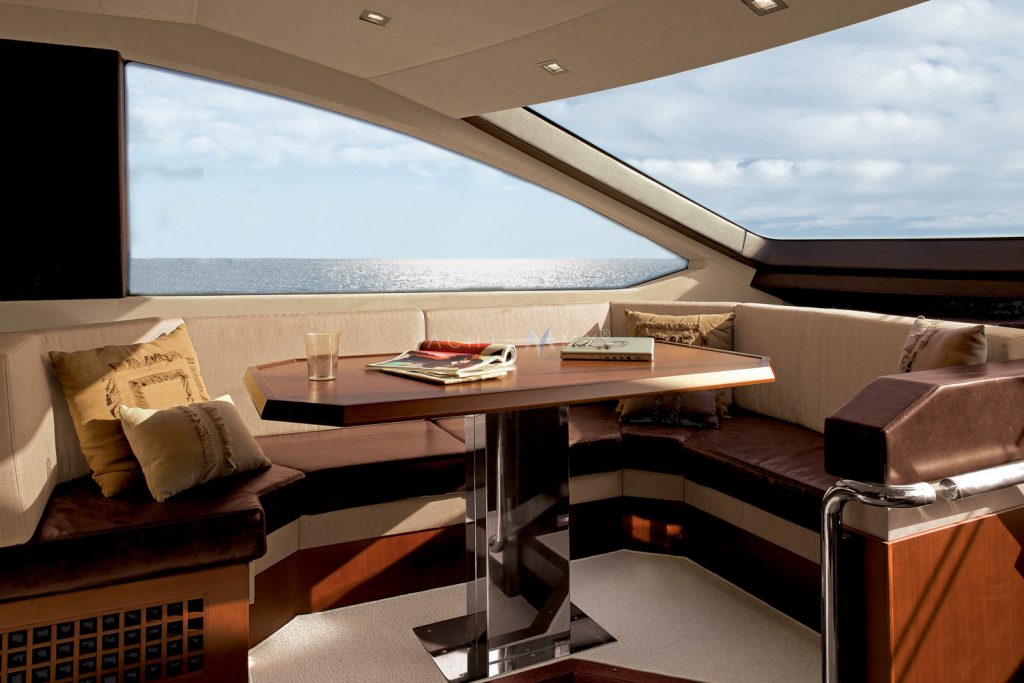 Azimut 95 yacht charter Cabo San Lucas - main salon and helm photo 04