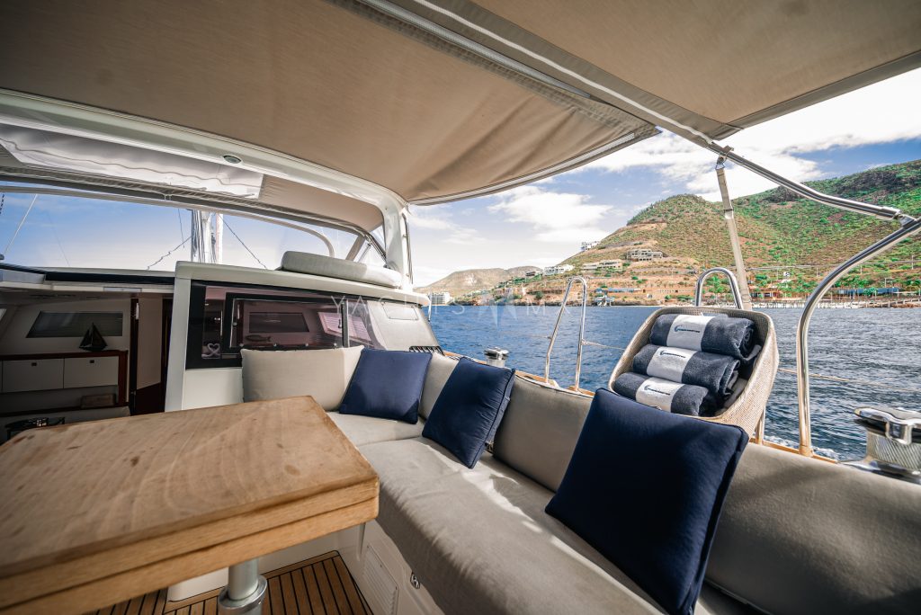 Beneteau 58 yacht charter La Paz - deck and flybridge photo 03