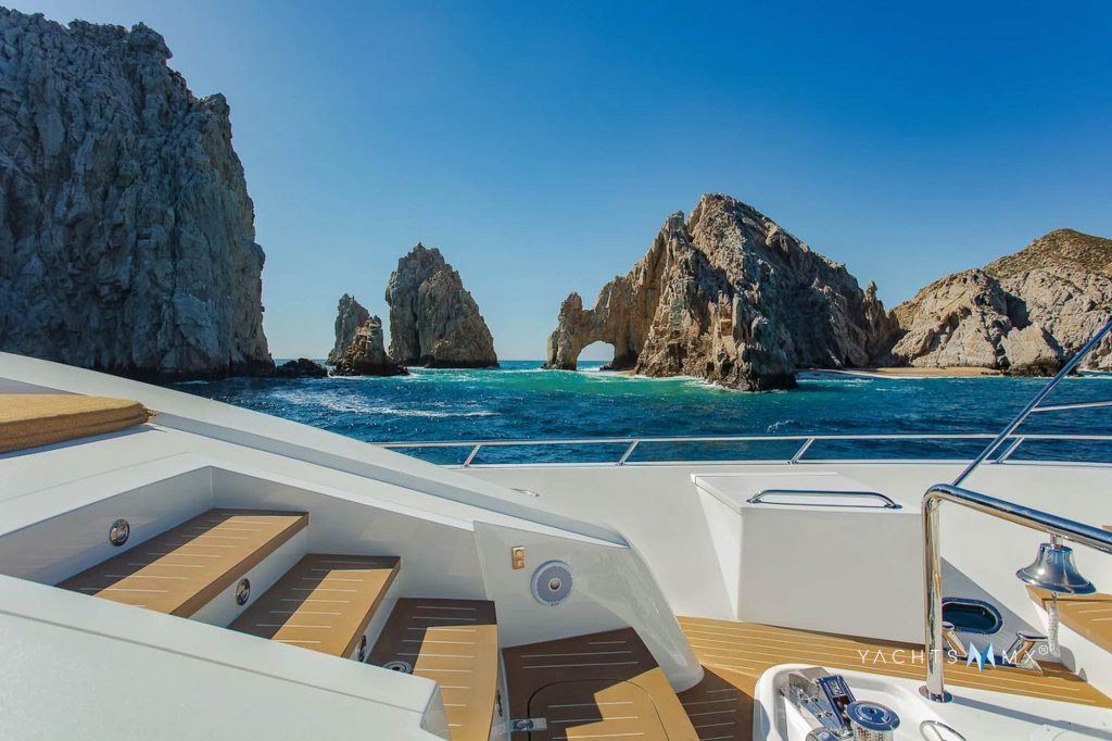 Deck and flybridge of the Northern 130 yacht