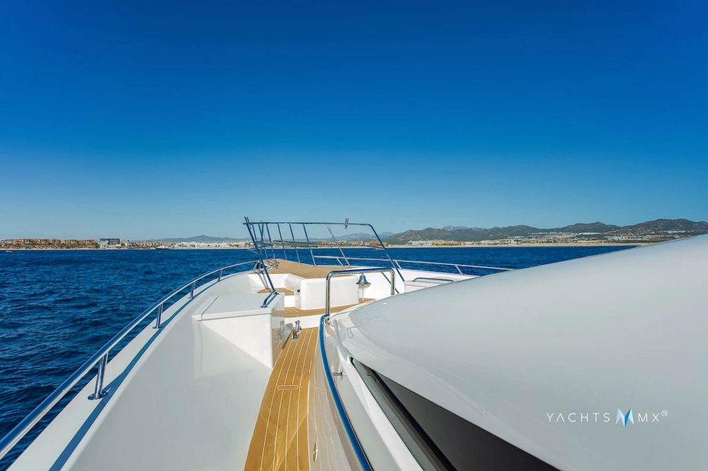 Deck and flybridge of the Northern 130 yacht