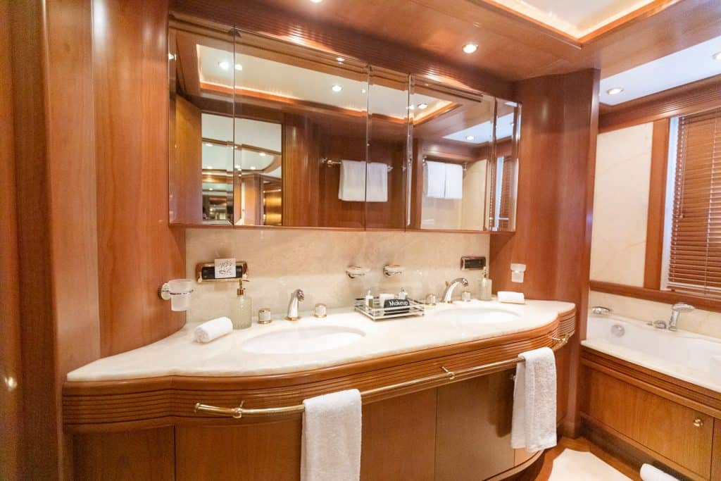 Cabin on board the Azimut 116 yacht