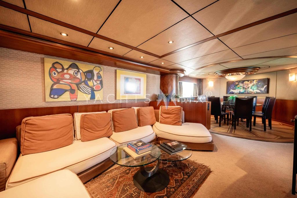 CRN 120 yacht charter La Paz - main salon and helm photo 02