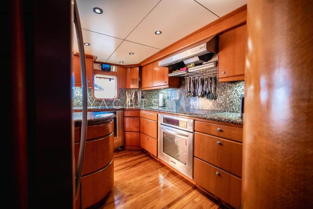 CRN 120 yacht charter La Paz - main salon and helm photo 04
