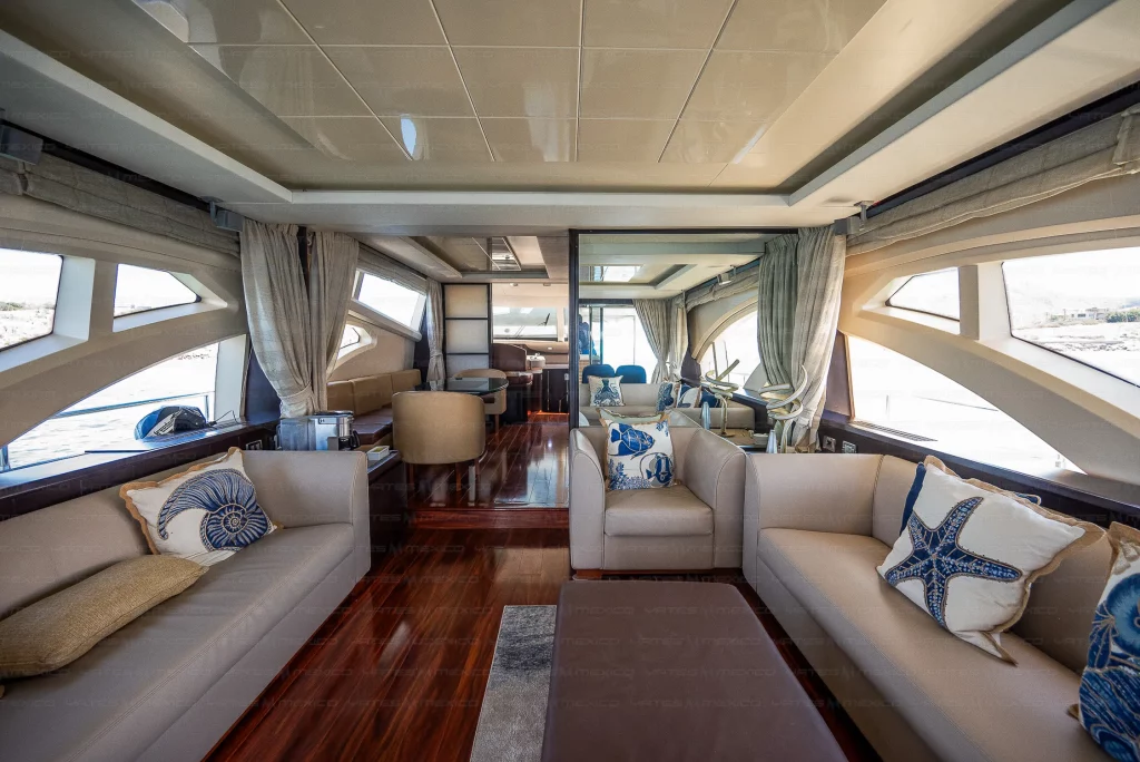 Azimut 75 yacht charter La Paz - main salon and helm photo 01