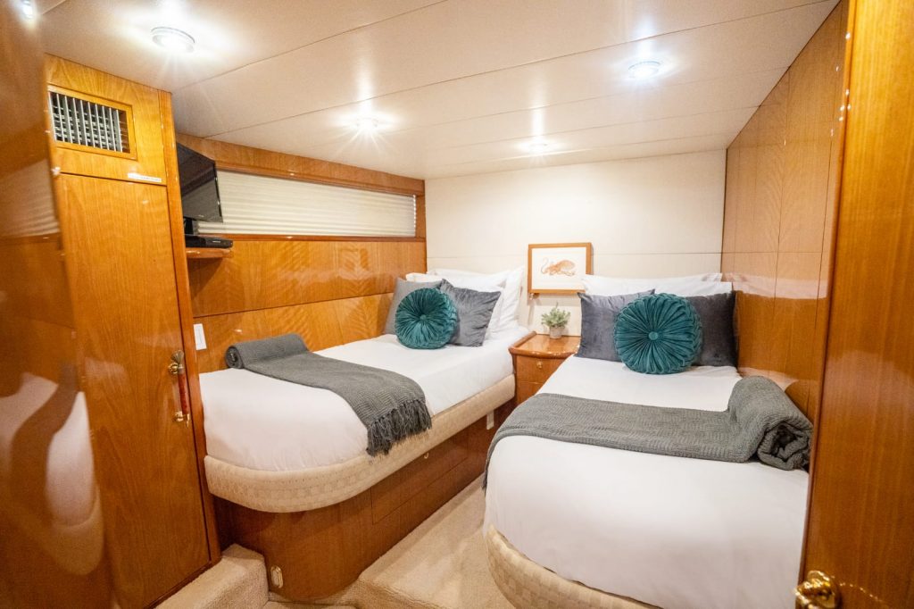 Shine 85 yacht charter Cabo San Lucas - cabins and en-suite heads photo 01