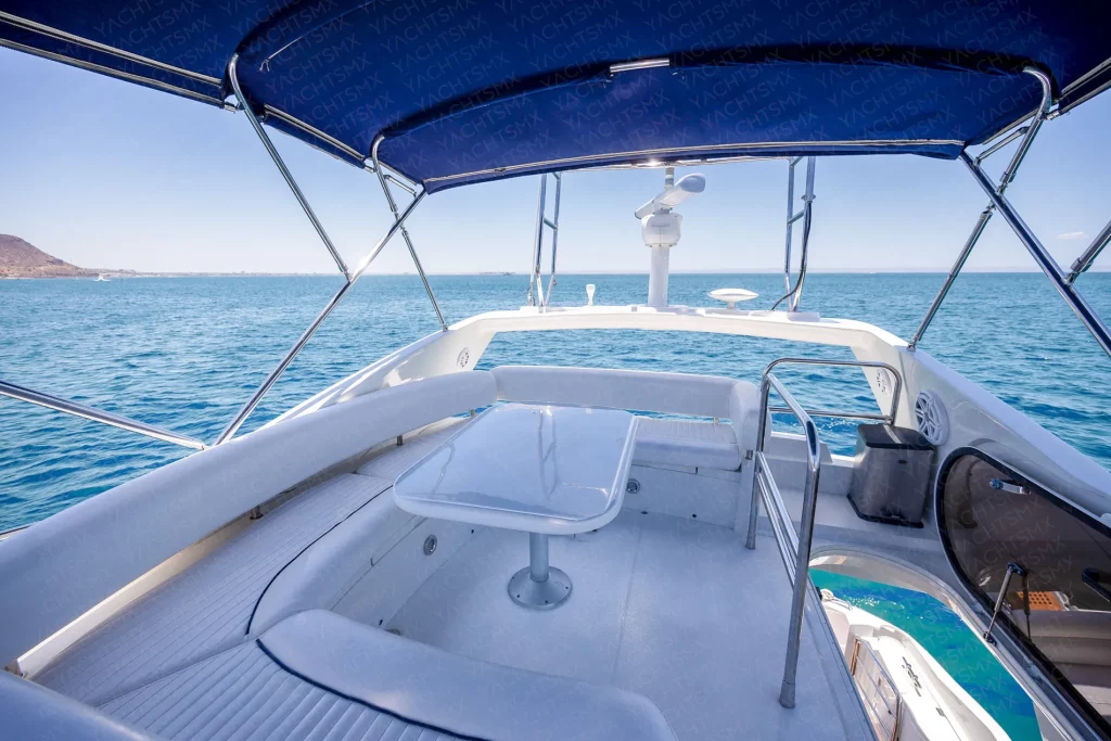 Sunseeker 57 yacht charter La Paz - decks and flybridge photo 04