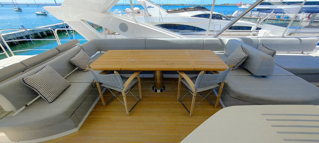 Sunseeker 76 yacht charter La Paz - decks and flybridge photo 04