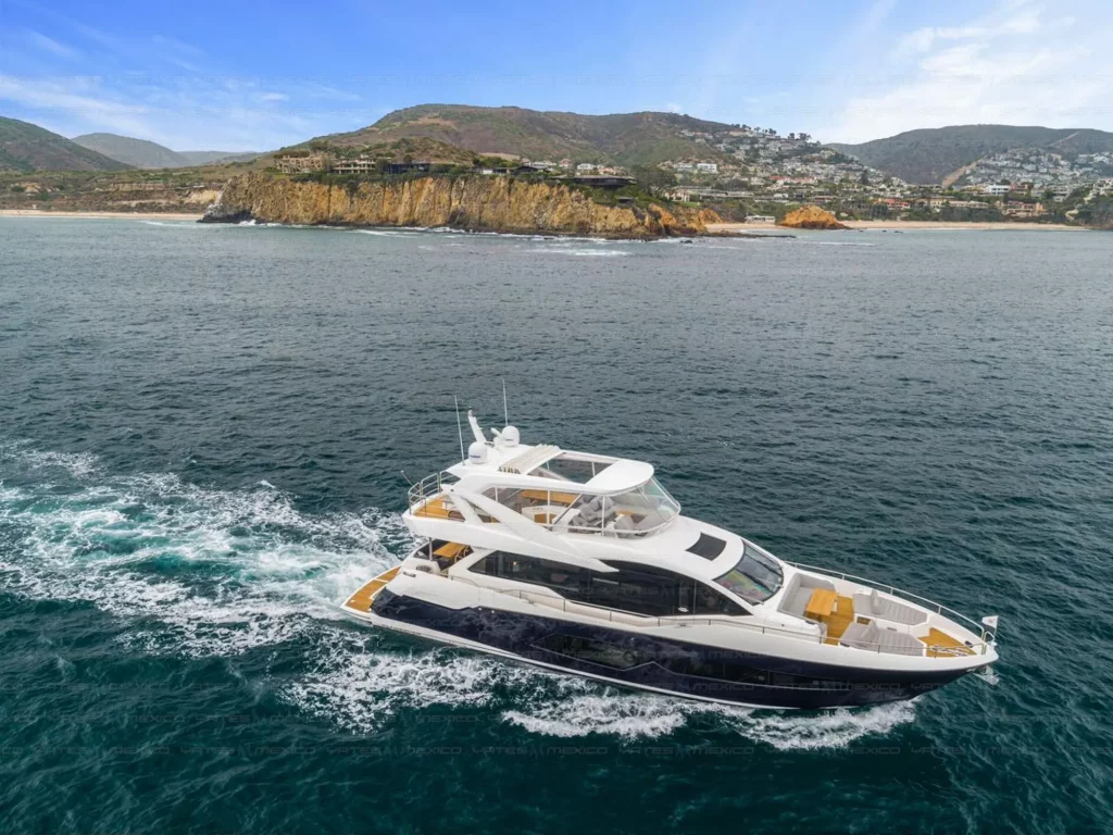 Sunseeker 76 yacht charter La Paz - exterior and cruising photo 03