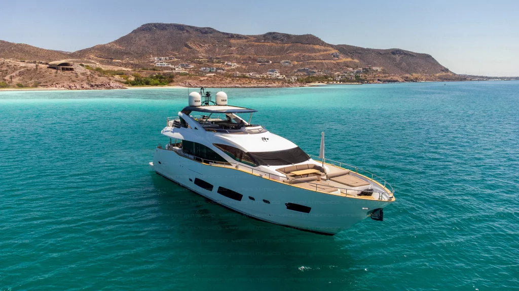 Sunseeker 90 yacht charter La Paz - exterior and cruising photo 04
