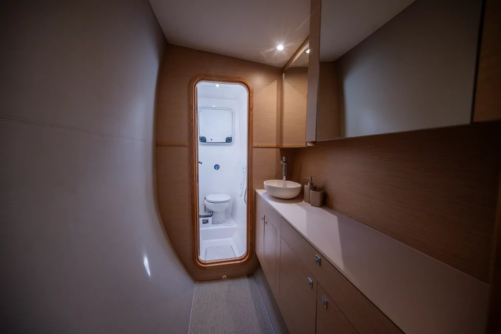 Neel 51 yacht charter La Paz - cabins and en-suite heads photo 02