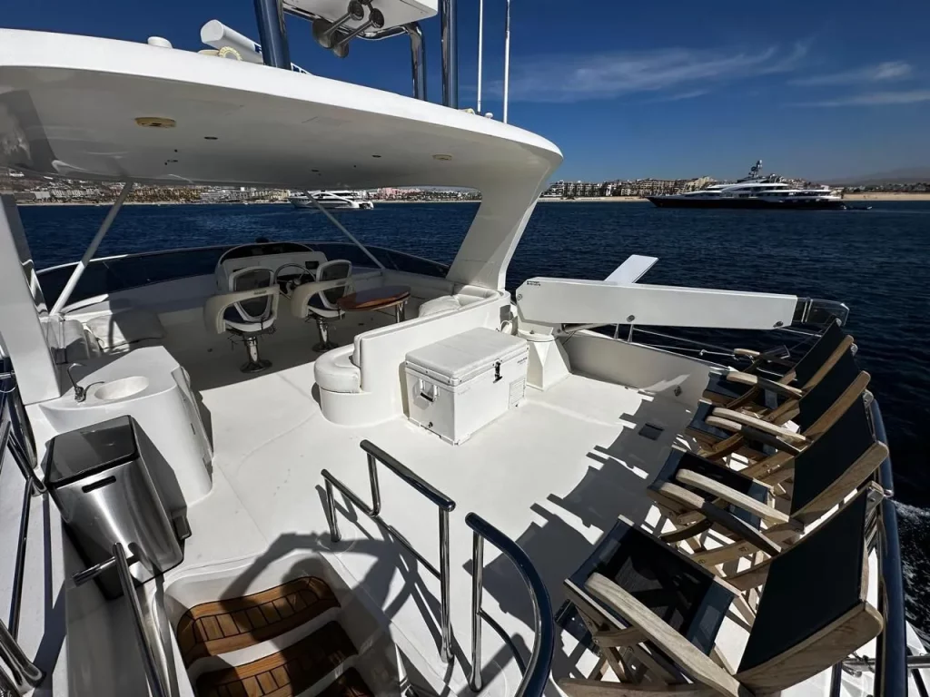 McKinna 70 yacht charter Cabo San Lucas - decks and flybridge photo 01