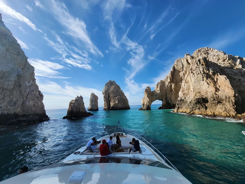 Discover the Best of Baja – Cabo & La Paz Yacht Charters by YACHTSMX 4 El Arco,