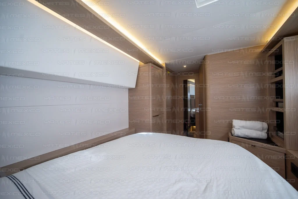 Lagoon 47 yacht charter La Paz - cabins and en-suite heads photo 01