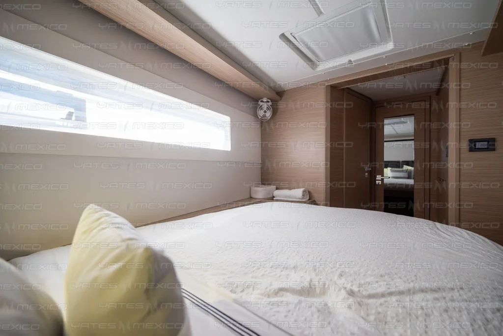 Lagoon 47 yacht charter La Paz - cabins and en-suite heads photo 05