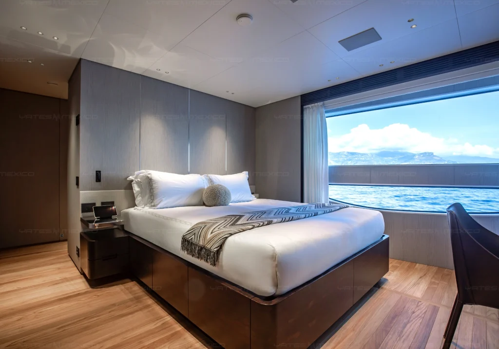 Benetti 134 yacht charter La Paz - cabins and en-suite heads photo 05
