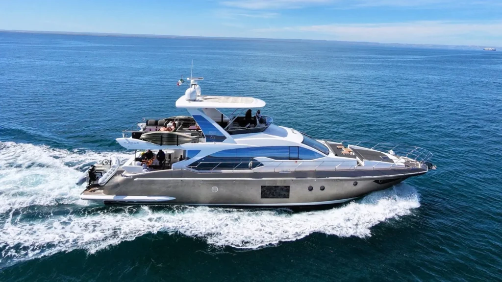 Azimut 66 motor yacht