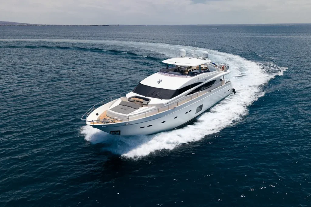 Princess 98 yacht charter La Paz - exterior and cruising photo 05