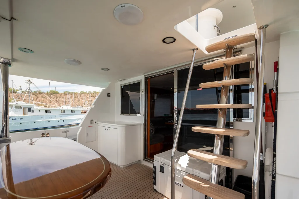 Simbol 70 yacht charter Cabo San Lucas - decks and flybridge photo 03