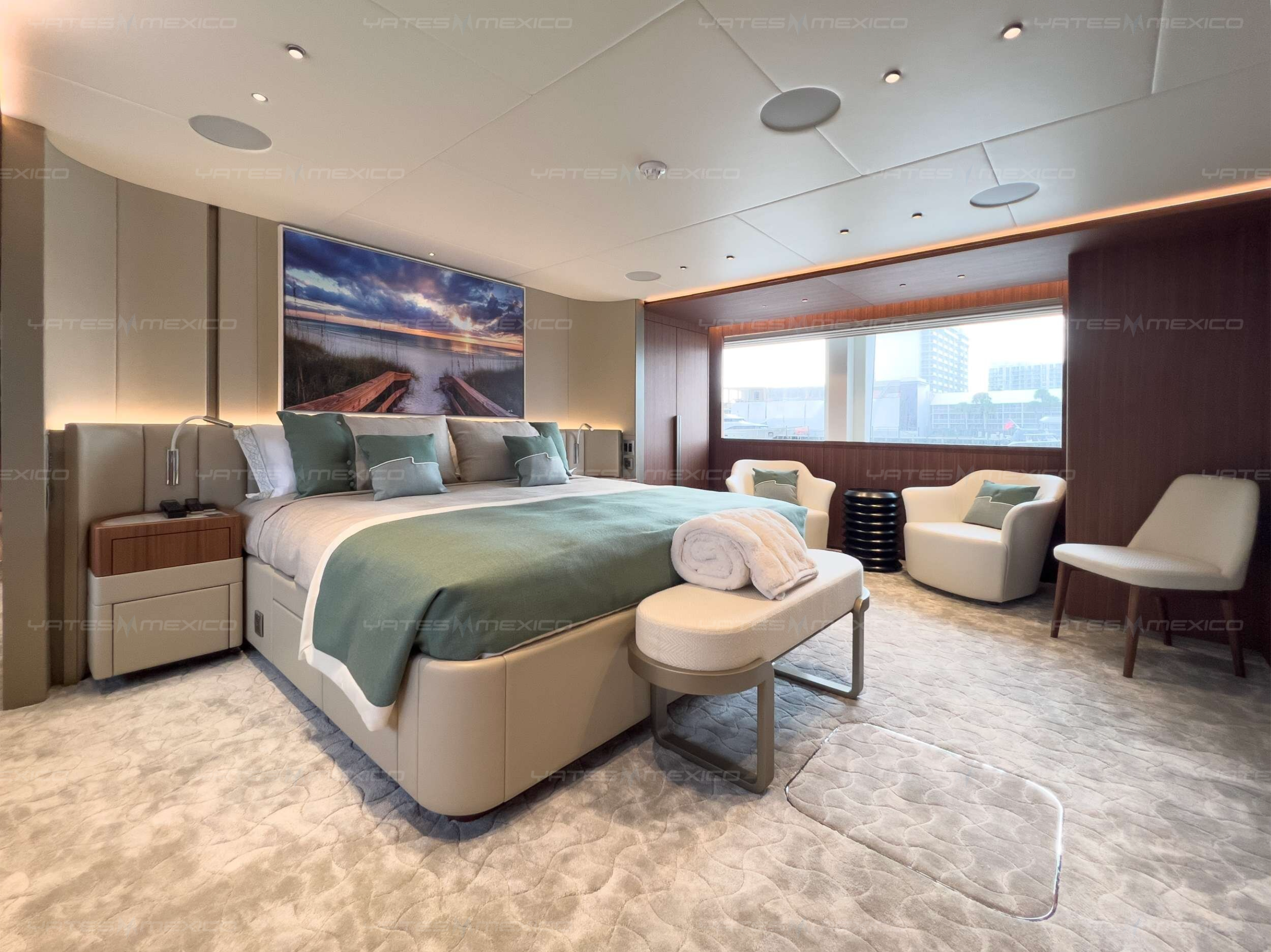 Gulf Craft 141 yacht charter La Paz - cabins and en-suite heads photo 01