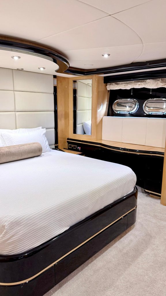 Cabin on board the Horizon 110 yacht