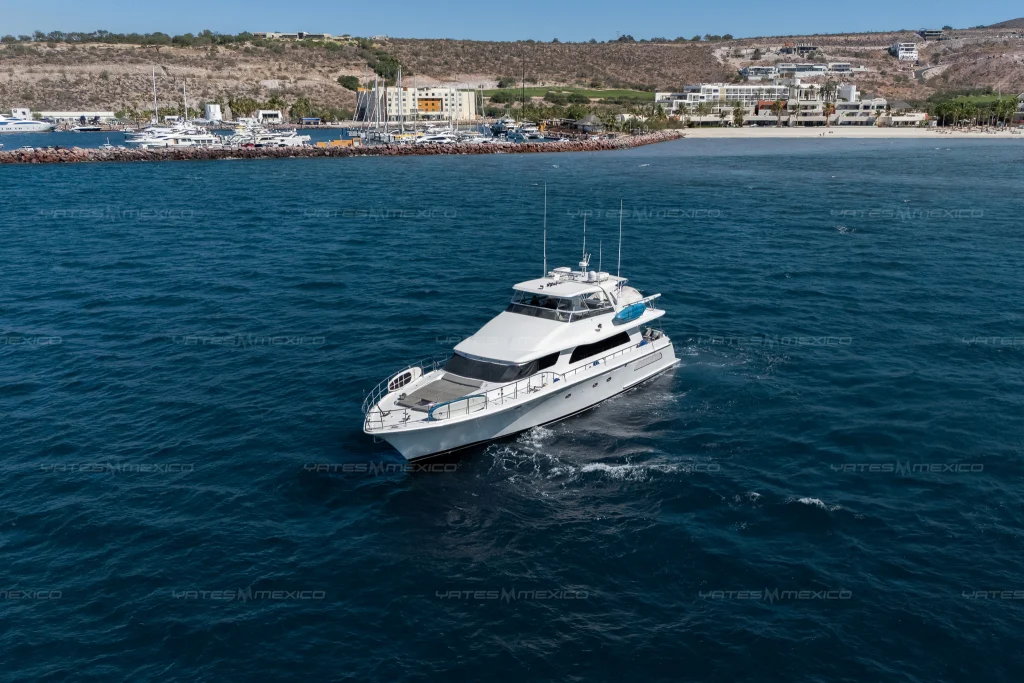 Bravo 84 yacht charter La Paz - photo 1