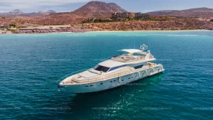 Yate Ferretti 80' en La Paz