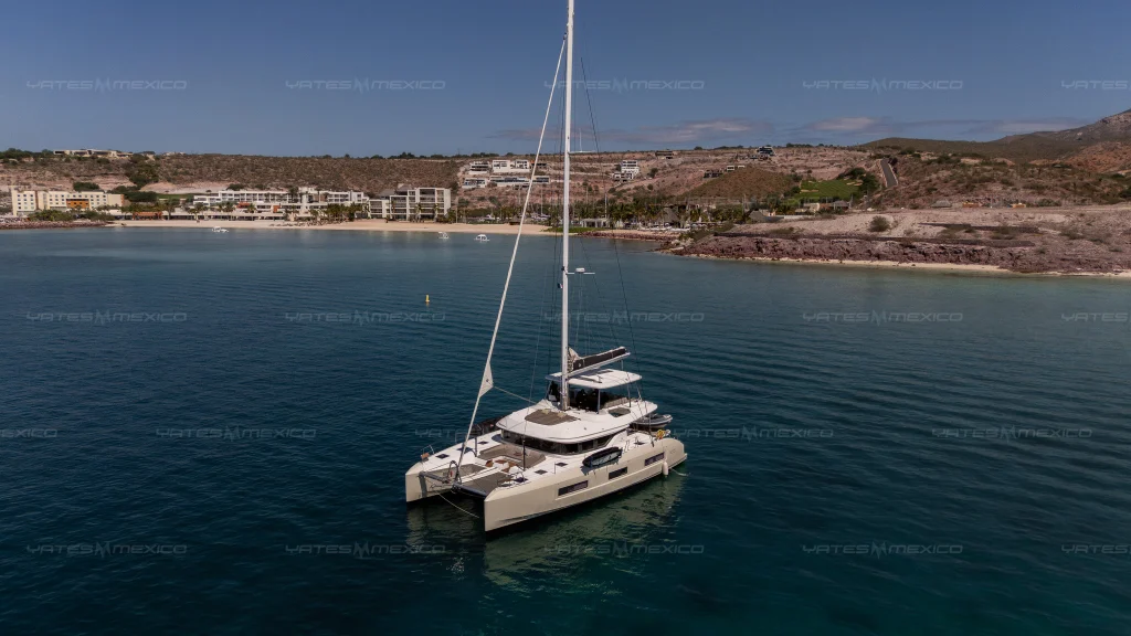 Lagoon 55 catamaran charter La Paz - exterior and cruising - photo 02