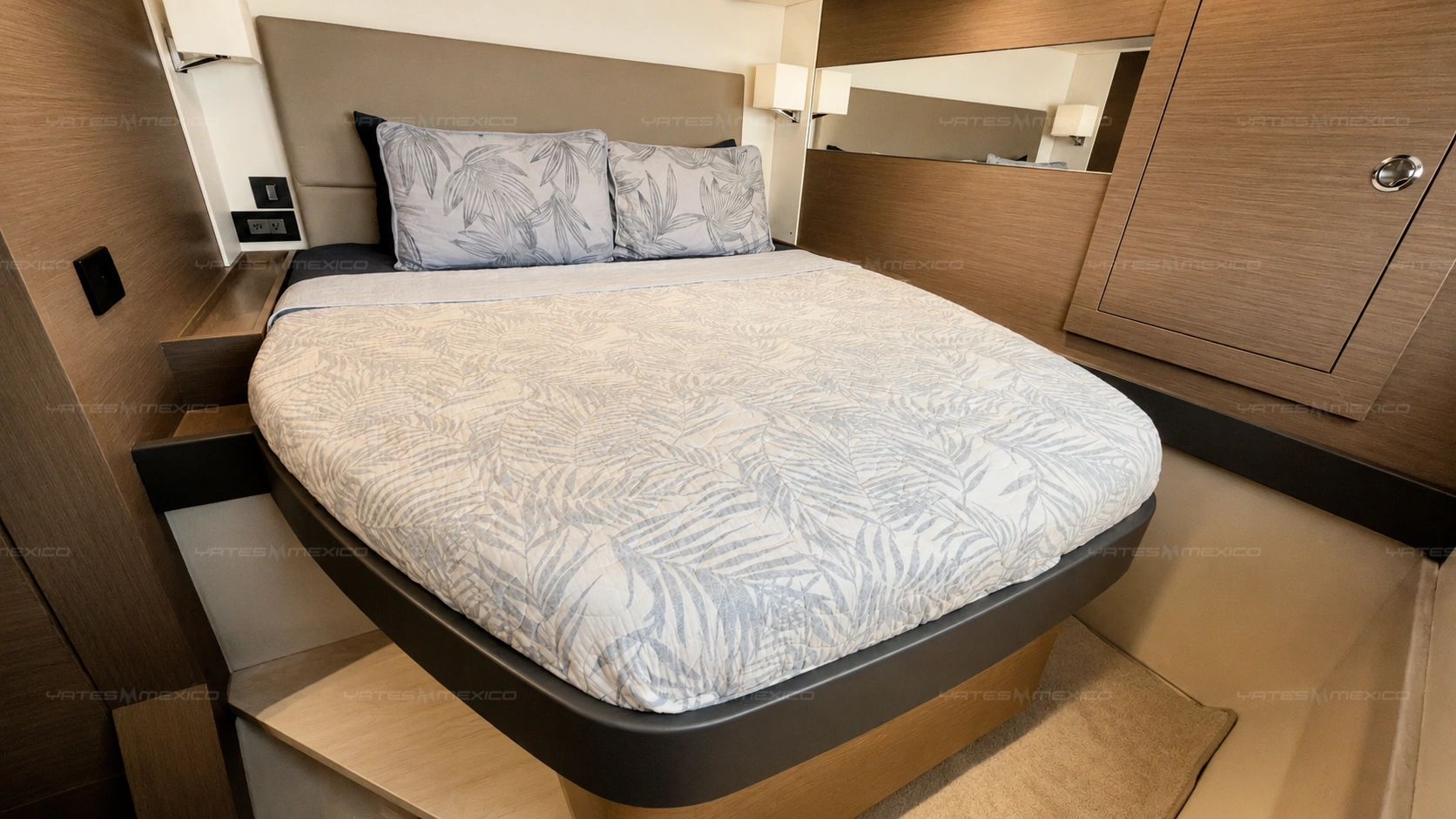 Leopard 46 guest cabin interior