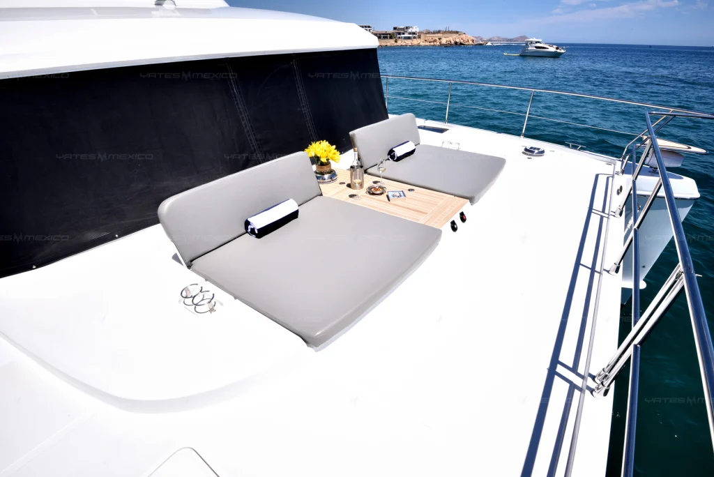 Iliad 60 yacht charter Cabo San Lucas - deck and flybridge photo 03