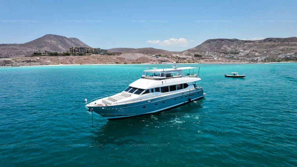 Monte Fino 84 yacht charter La Paz - yacht anchored in a cove