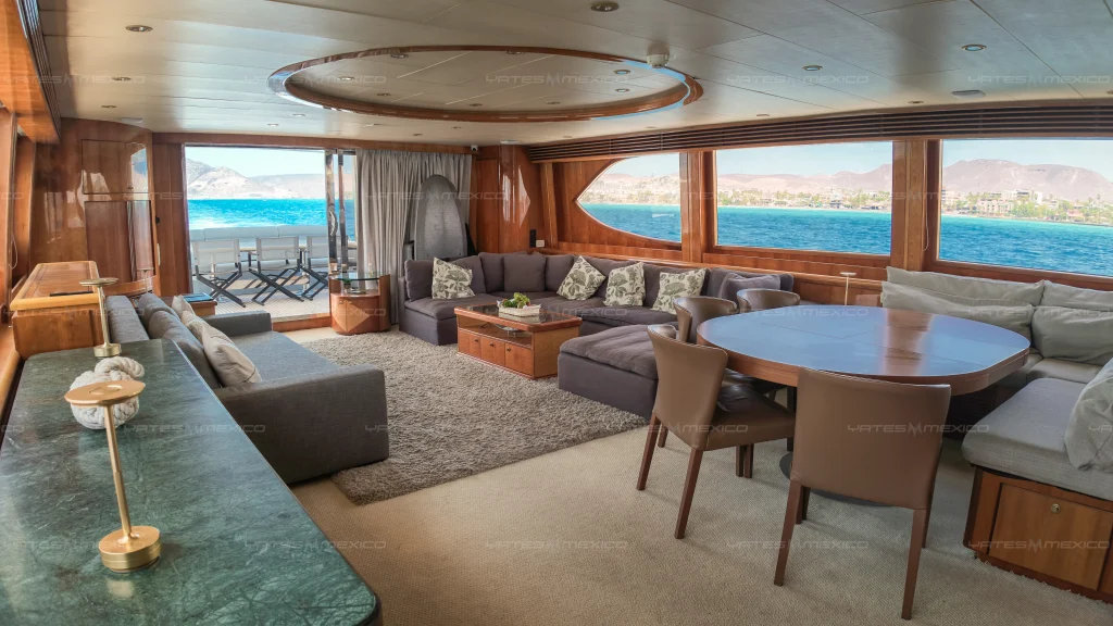 Monte Fino 84 yacht charter La Paz - salon with panoramic windows