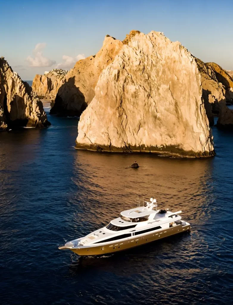 Superyate · Cabo San Lucas