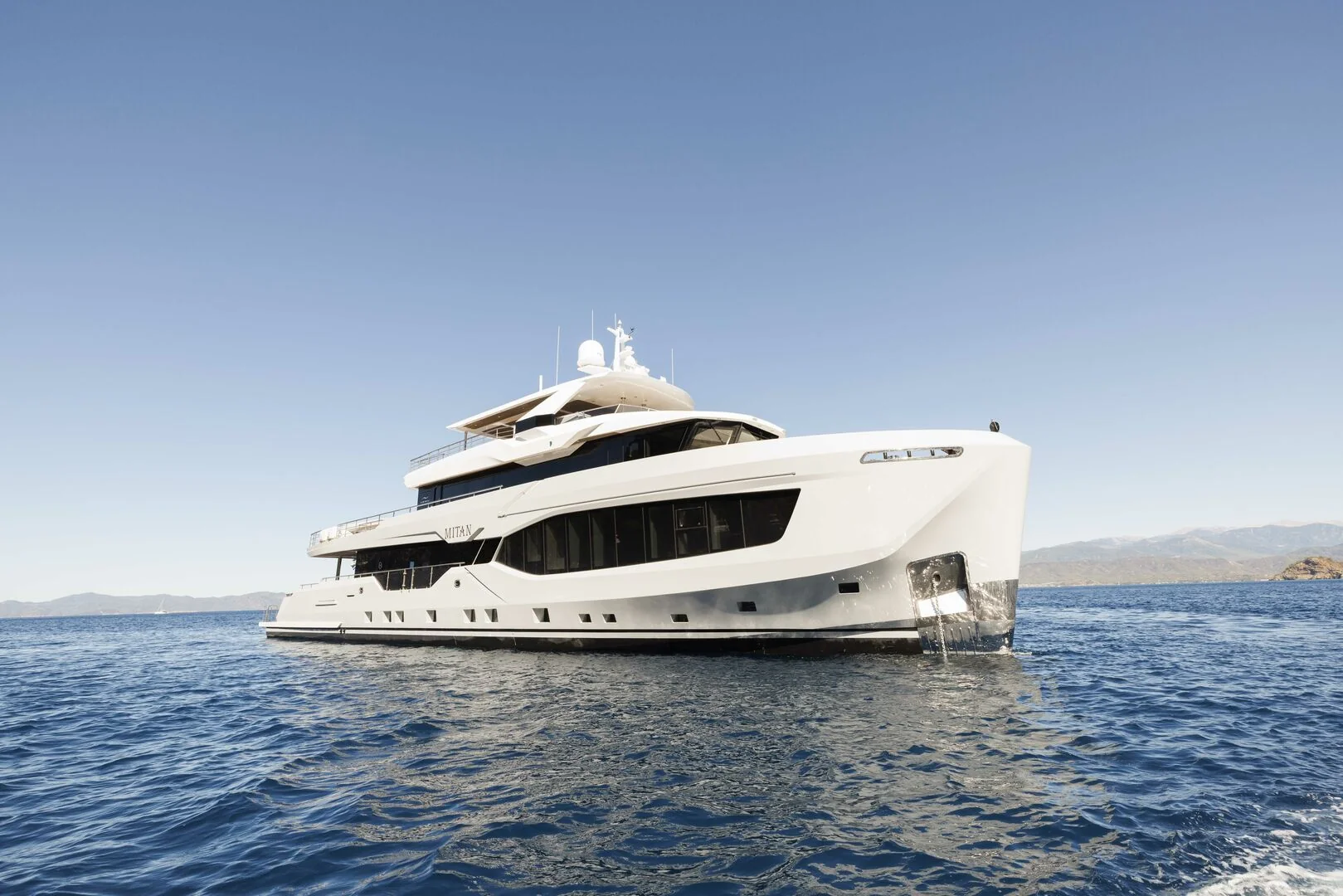 Numarine 132 superyacht at anchor in blue water