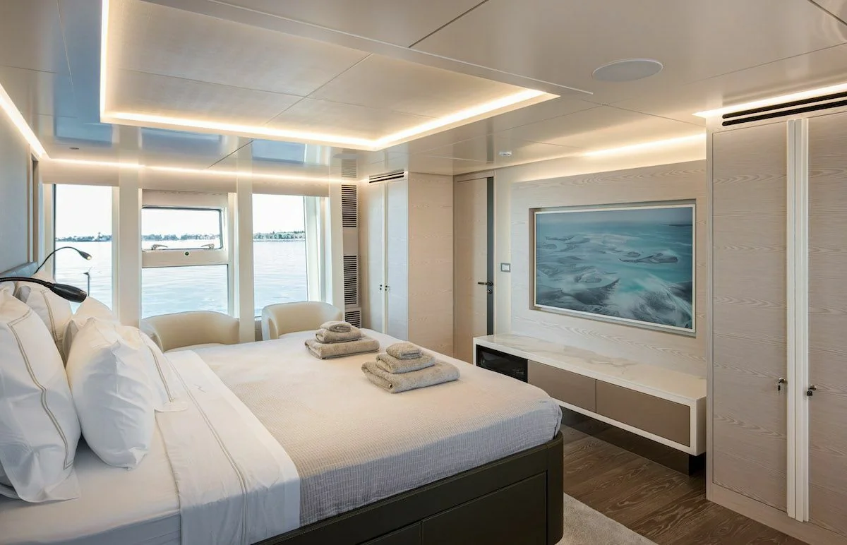 Numarine 132 guest stateroom