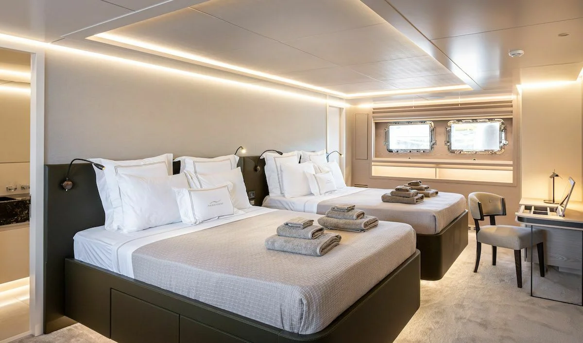 Numarine 132 VIP stateroom