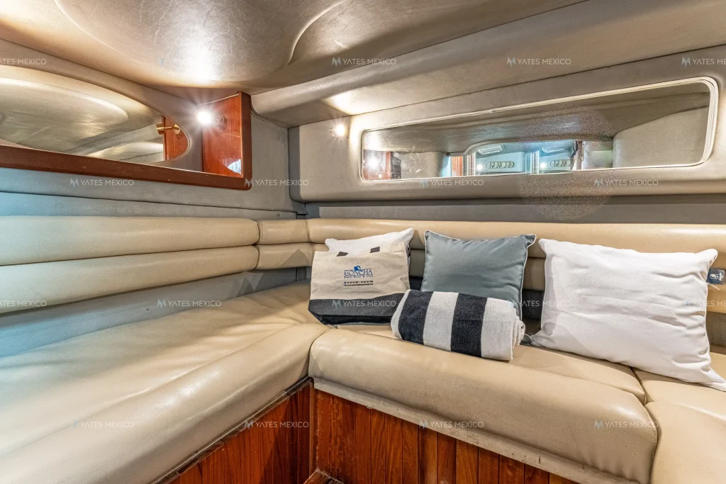 Sea Ray 45 yacht charter La Paz - convertible cabin berth with pillows