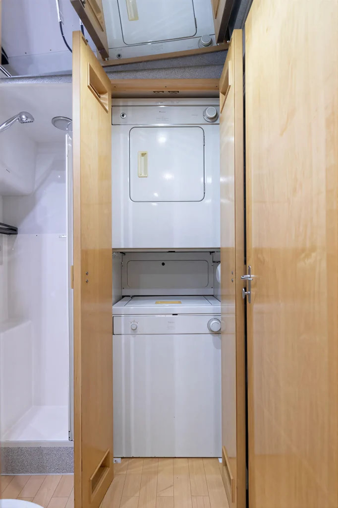 Bertram 54 yacht charter La Paz - onboard washer and dryer for multi-day comfort