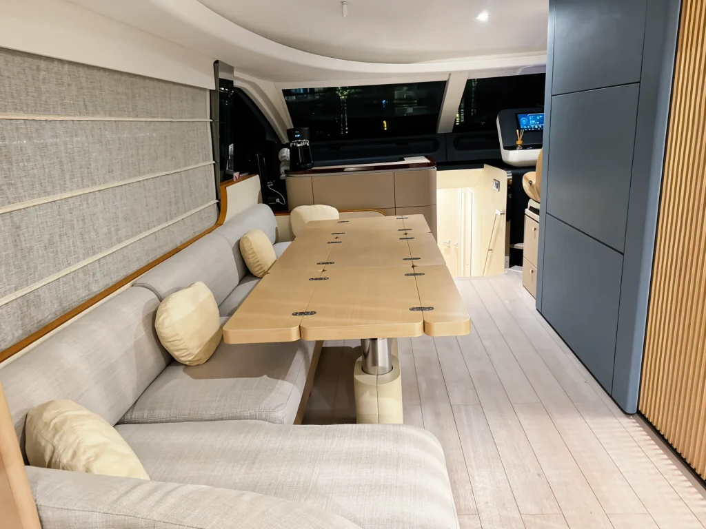 Azimut 68 2023 yacht charter in La Paz, Marina Cortez - exclusive with YACHTSMX (3)