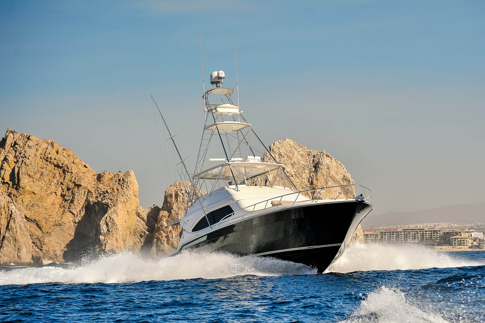 Bertram 67' · Los Cabos · 3