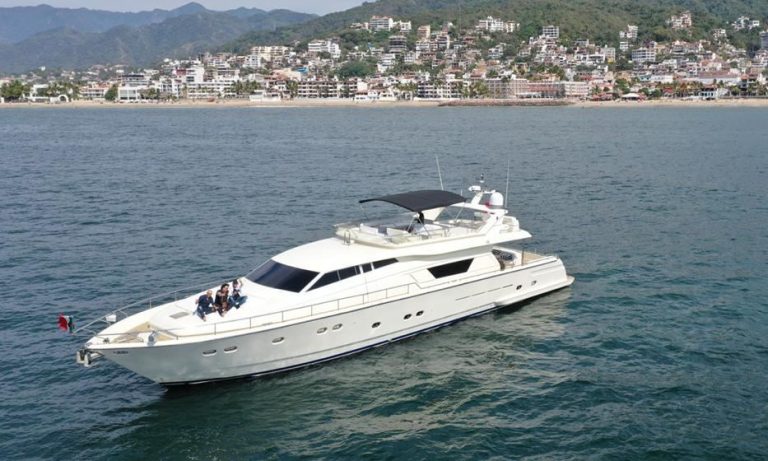 Ferretti 800 · Puerto Vallarta · 1